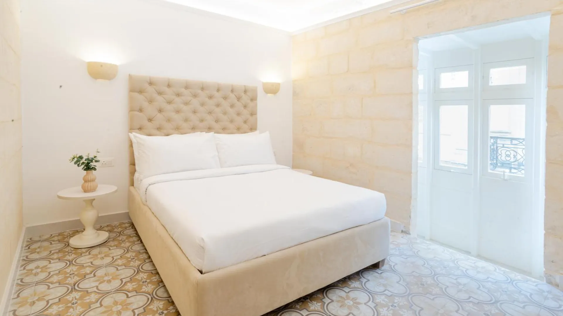 Mosta Stays By Zzzing